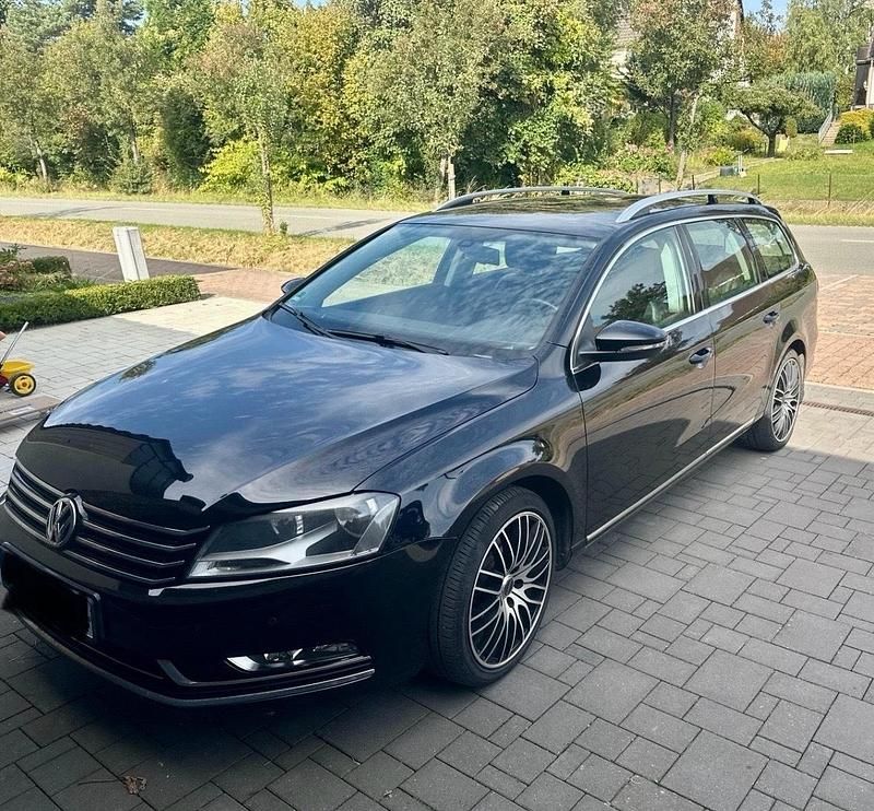Schwarz Gebraucht 2013 VW Passat Alltrack Kombi | 9.999 € (Fairer Preis) - Bild 1/4