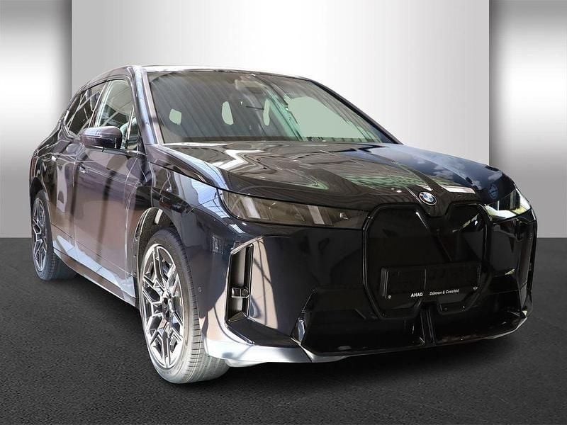 Gebraucht BMW iX Sport Line 300 kW (408 PS) 2025 Schwarz SUV