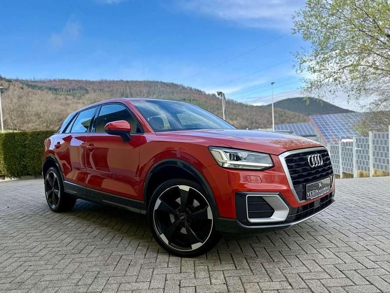 Gebraucht Audi Q2 Design 116 PS (85 kW) 2017 Orange SUV