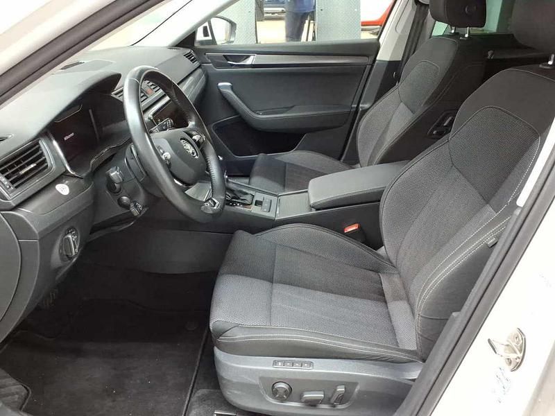 Gebraucht Skoda Superb Style 156 PS (114 kW) 2021 Candyweiß uni Kombi