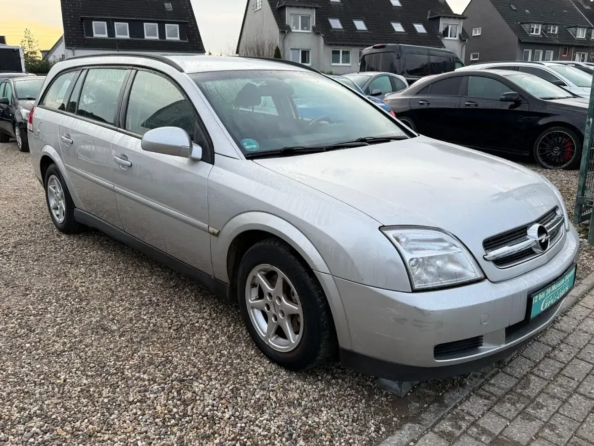 Gebraucht Opel Vectra Basis 155 PS (114 kW) 2004 Silber Kombi