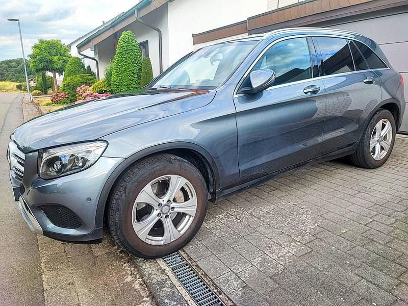 Gebraucht 2016 Mercedes GLC250 SUV | 25.600 € (Guter Preis) - Bild 1/4