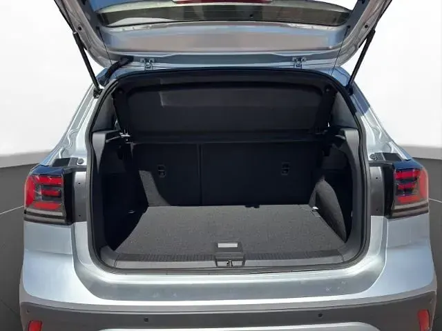 Neu VW T-Cross Life 150 PS (110 kW) 2026 Silber SUV
