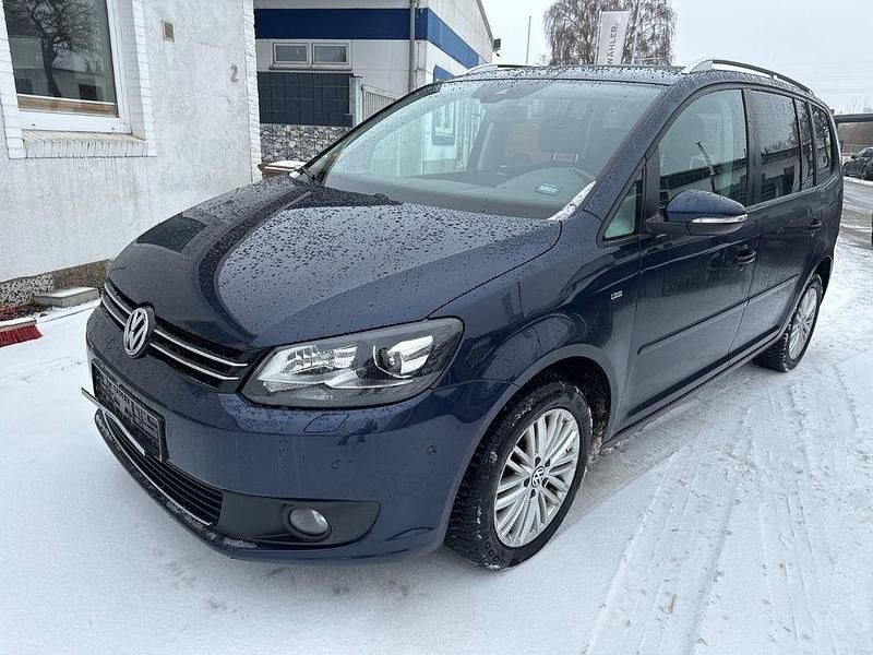 Gebraucht VW Touran Cup 140 PS (102 kW) 2015 Blau Van / Kleinbus