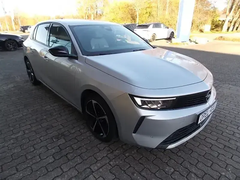 Gebraucht Opel Astra Elegance 131 PS (96 kW) 2023 Grau/typ aussenverkleidung metalliclackierung Kleinwagen