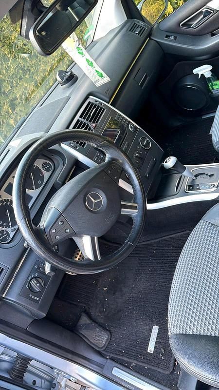 Gebraucht Mercedes B200 140 PS (102 kW) 2007 Blau Van / Kleinbus