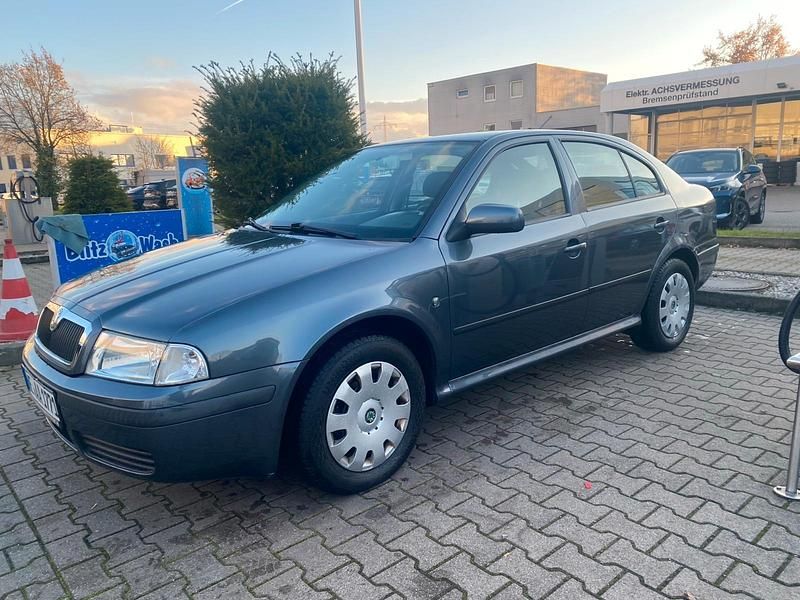 Gebraucht Skoda Octavia 102 PS (75 kW) 2009 Silber Limousine