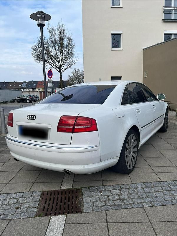 Gebraucht Audi A8 233 PS (171 kW) 2009 Weiß Limousine