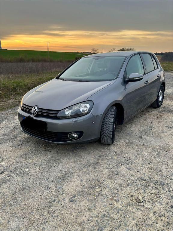 Gebraucht VW Golf VI Team 122 PS (89 kW) 2010 Grau Kleinwagen