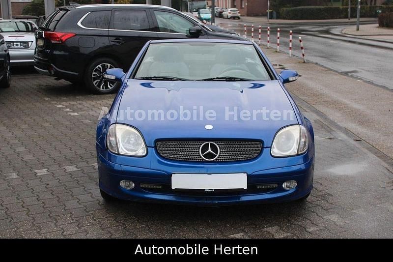 Gebraucht Mercedes SLK200 163 PS (119 kW) 2000 Blau Cabrio