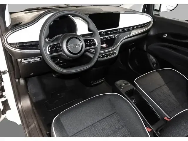 Neu Fiat 500e Icon 69 kW (95 PS) 2026 Weiß Kleinwagen