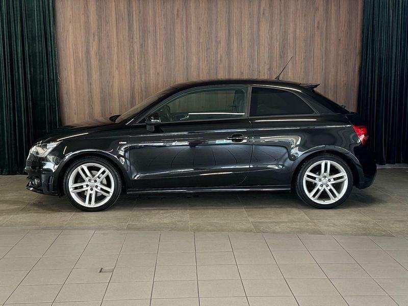 Gebraucht Audi A1 S-Line 122 PS (89 kW) 2011 Schwarz Kleinwagen