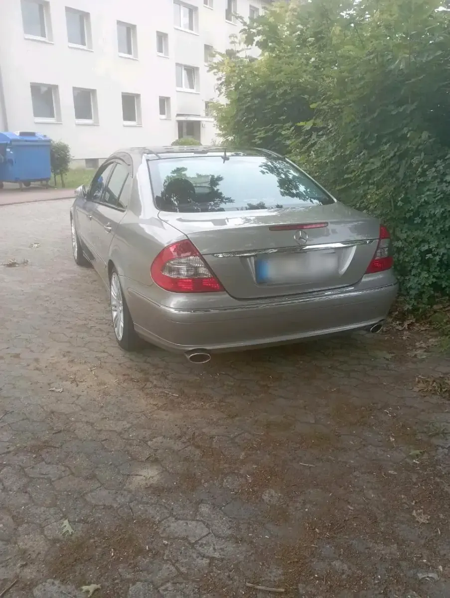 Gebraucht Mercedes E280 231 PS (169 kW) 2008 Grau Limousine