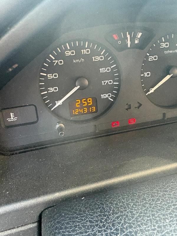 Gebraucht Peugeot 106 60 PS (44 kW) 2002 Kleinwagen