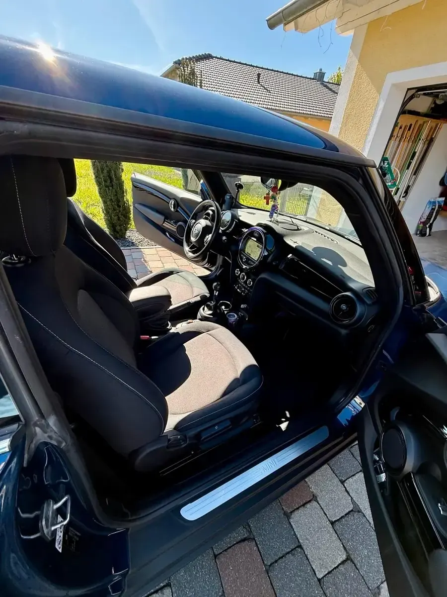 Occasion Mini Cooper 102 PK (75 kW) 2018 Blauw Hatchback