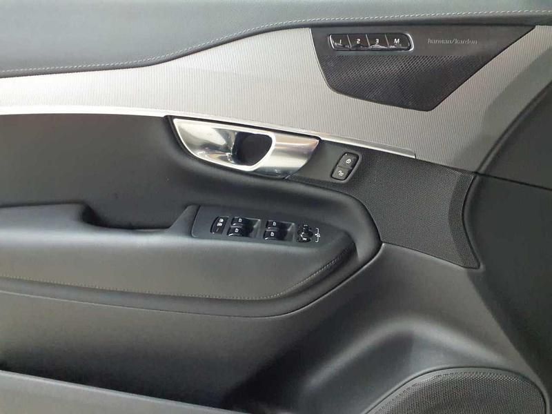 Gebraucht Volvo XC90 Plus 310 PS (228 kW) 2022 Onyx schwarzmetallic SUV