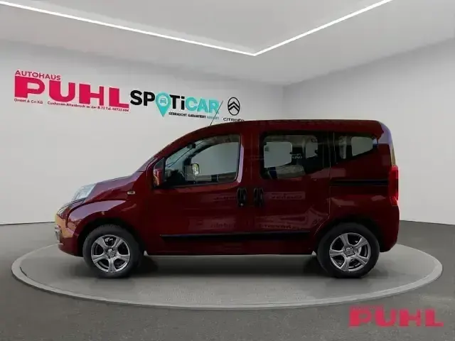 Gebraucht Fiat Qubo Trekking 77 PS (56 kW) 2018 Rot Van / Kleinbus
