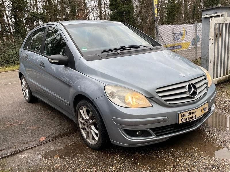 Grau Gebraucht 2007 Mercedes B170 Van / Kleinbus | 3.850 € (Guter Preis) - Bild 1/4