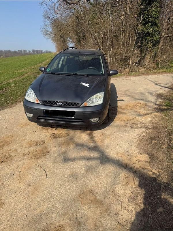 Gebraucht Ford Focus Ambiente 116 PS (85 kW) 2004 Grau Kombi