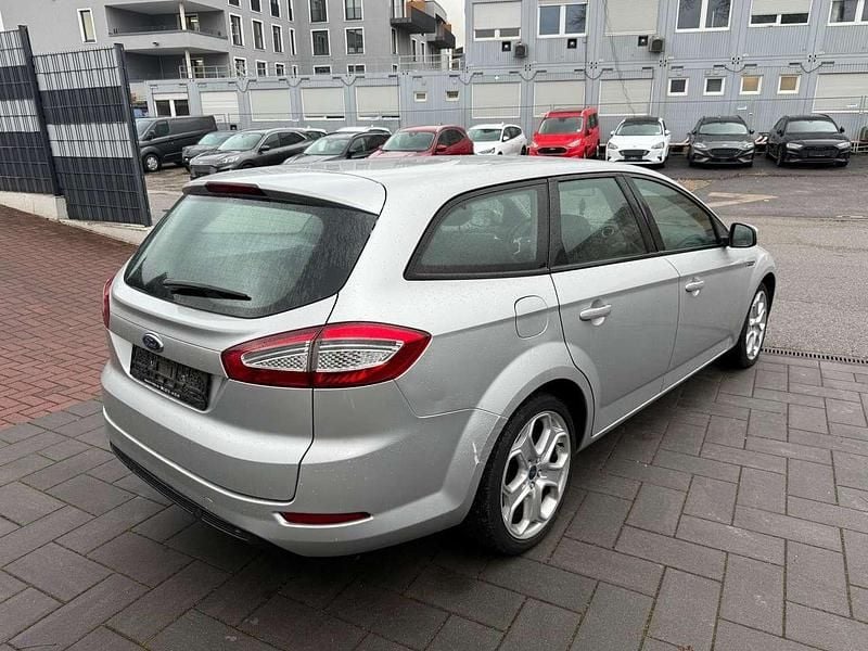 Gebraucht Ford Mondeo Trend 116 PS (85 kW) 2013 Silber Kombi