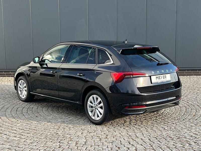 Neu Skoda Scala Selection 116 PS (85 kW) 2026 Blackmagic perleffekt Kleinwagen