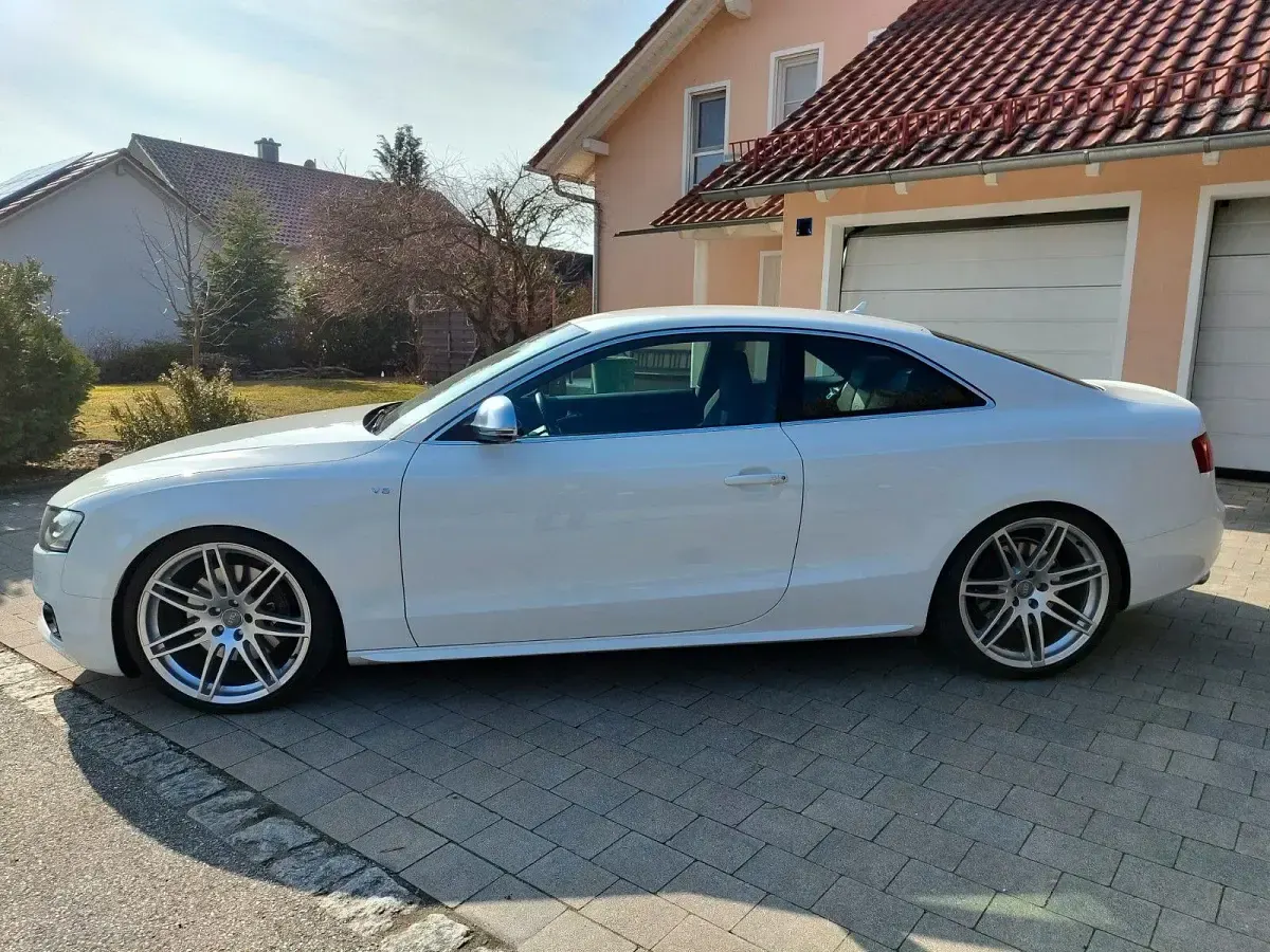 Używany Audi S5 Ambiente 354 KM (260 kW) 2008 Biały Coupe
