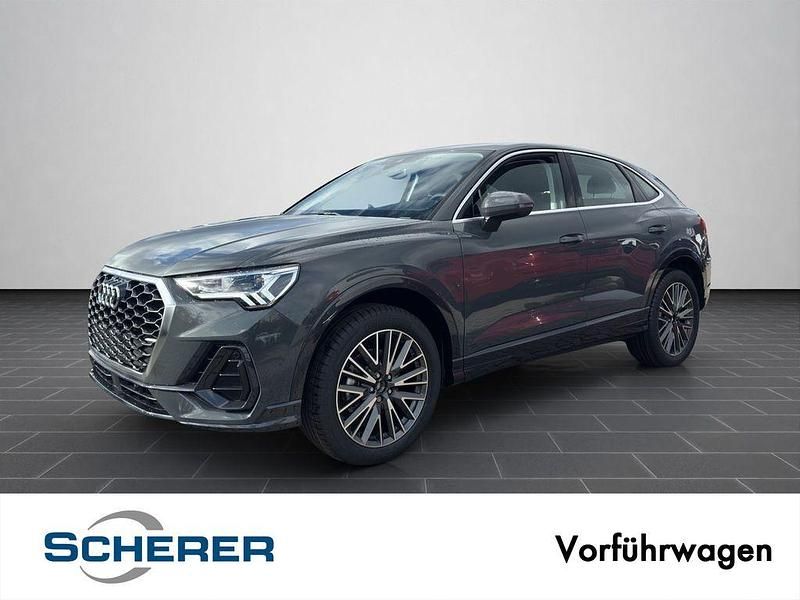 Grau Gebraucht 2025 Audi Q3 Sportback Sport SUV | 44.790 € (Etwas zu teuer) - Bild 1/4