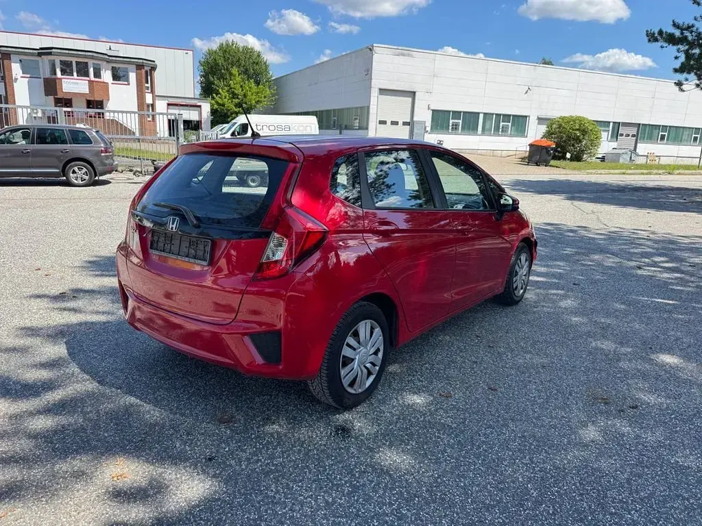 Gebraucht Honda Jazz Trend 102 PS (75 kW) 2016 Rot Kleinwagen