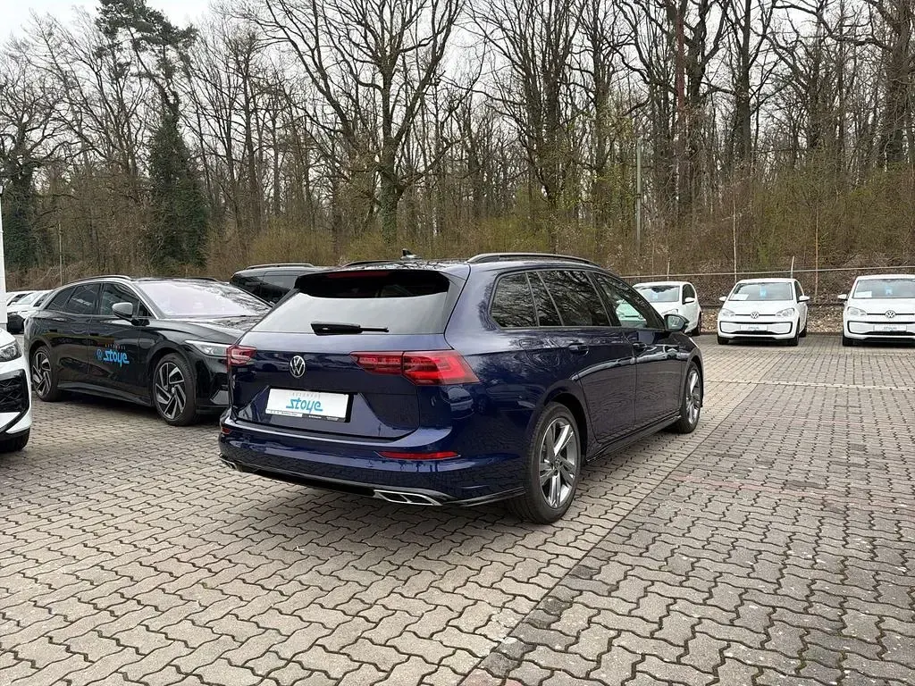 Gebraucht VW Golf VII R-line 150 PS (110 kW) 2021 Blau Kleinwagen