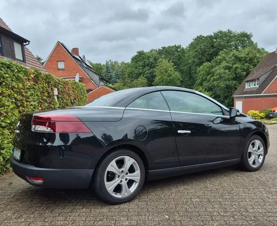 Gebraucht Renault Mégane Cabriolet 140 PS (102 kW) 2011 Schwarz Cabrio