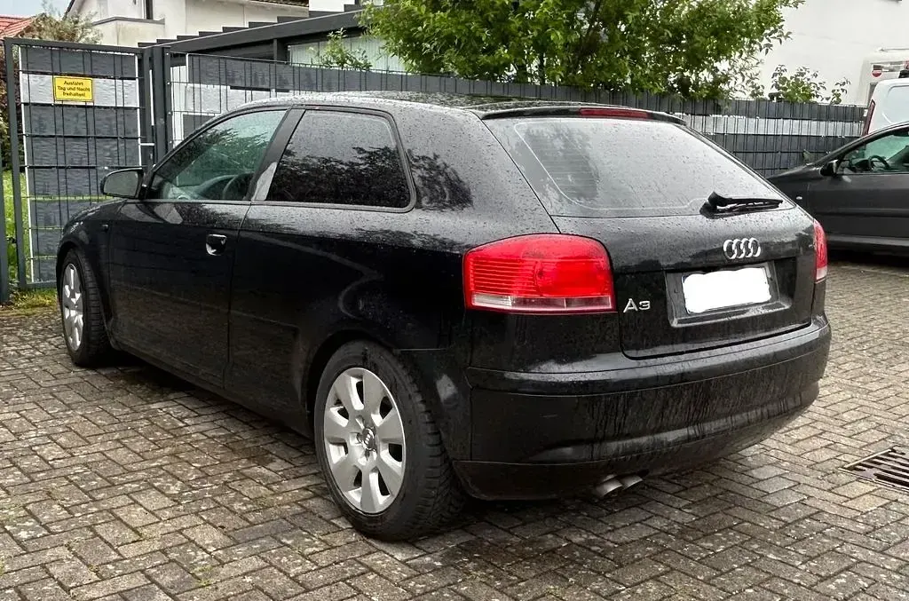 Gebraucht Audi A3 105 PS (77 kW) 2007 Schwarz Kleinwagen