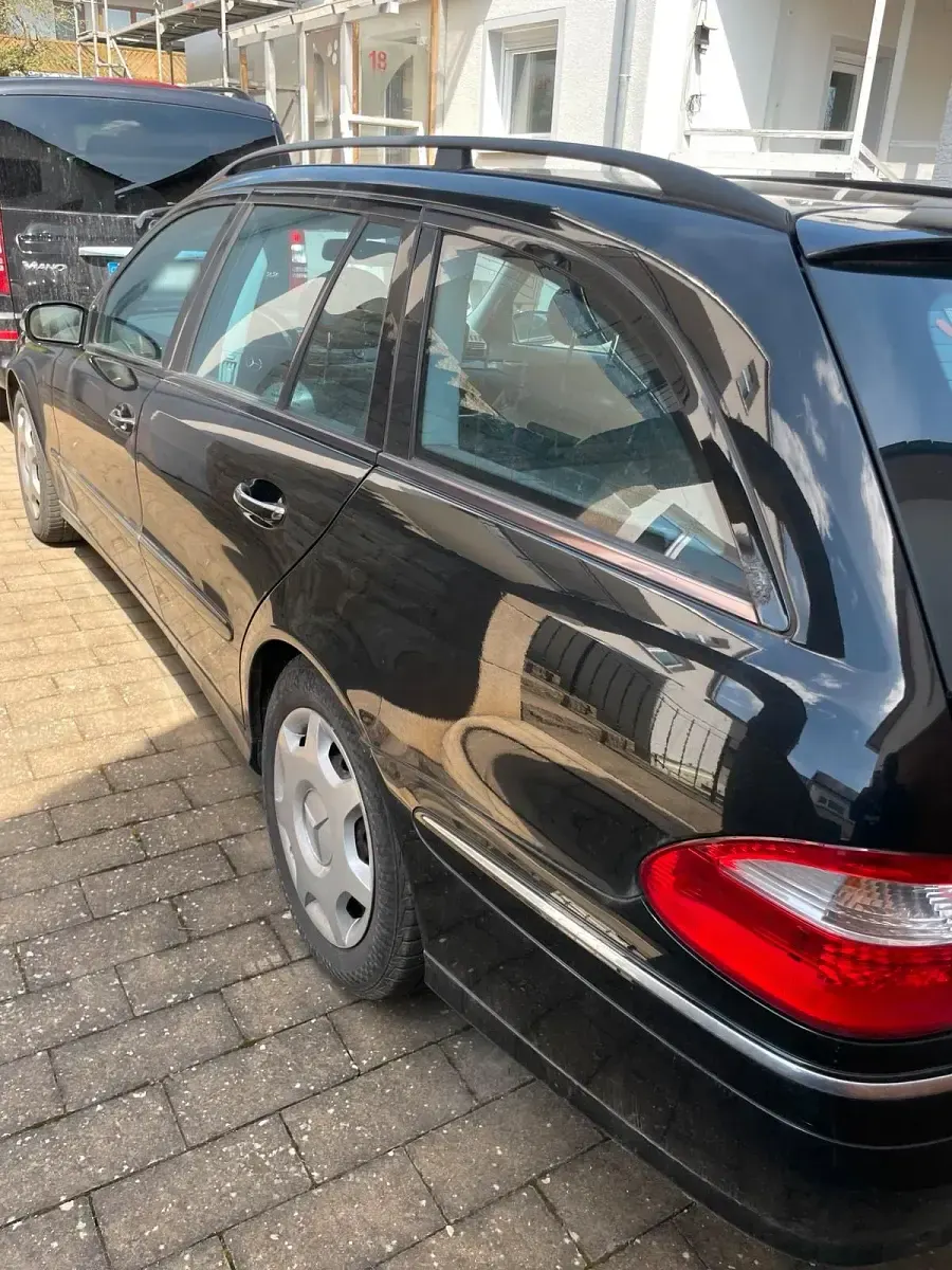 Gebraucht Mercedes E320 204 PS (150 kW) 2003 Schwarz Kombi