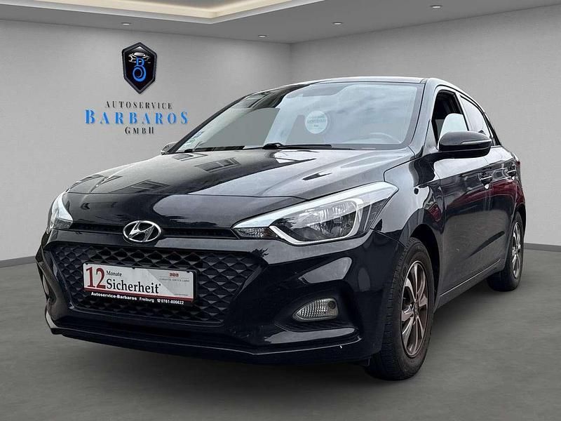 Phantom black Gebraucht 2018 Hyundai i20 Select Kleinwagen | 9.990 € (Etwas zu teuer) - Bild 1/4
