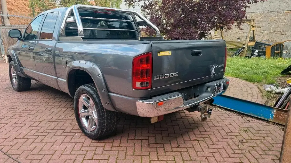 Gebraucht Dodge Ram 349 PS (256 kW) 2007 Silber Pickup