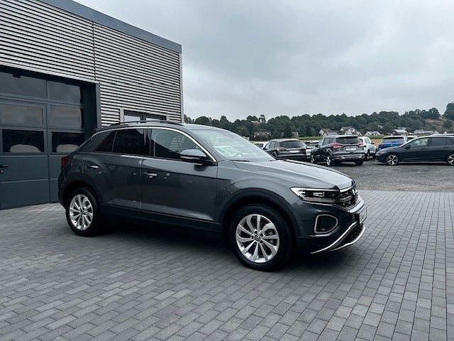 Gebraucht VW T-Roc Life 110 PS (80 kW) 2024 Grau SUV