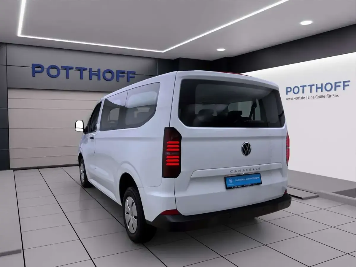 Neu VW T7 110 PS (80 kW) 2025 Clear white Van