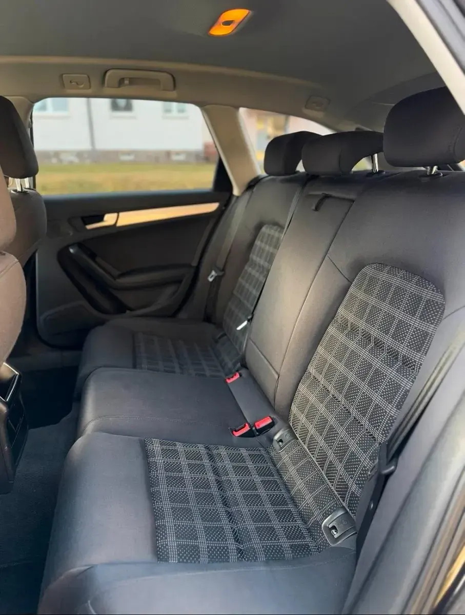 Gebraucht Audi A4 140 PS (102 kW) 2010 Andere farben Kombi