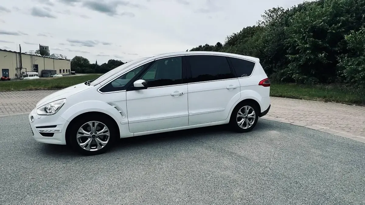 Gebraucht Ford S-MAX S 203 PS (149 kW) 2012 Weiß Van / Kleinbus