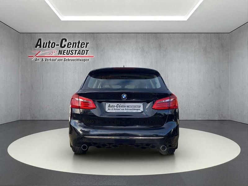 Gebraucht BMW 220 Active Tourer 192 PS (141 kW) 2014 Saphirschwarz Van / Kleinbus