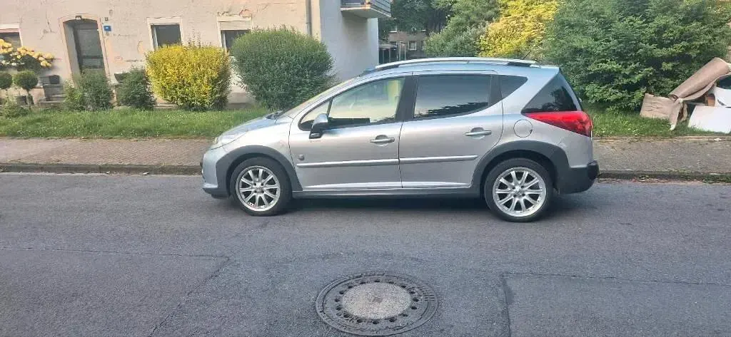 Gebraucht Peugeot 207 GTi 90 PS (66 kW) 2008 Silber Kombi