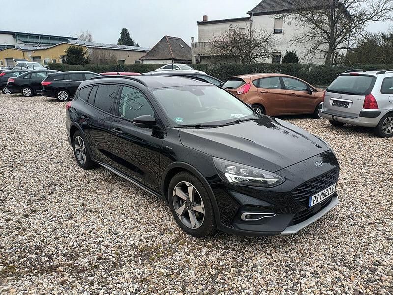 Second-hand Ford Focus Active 150 CP (110 kW) 2020 Negru Break