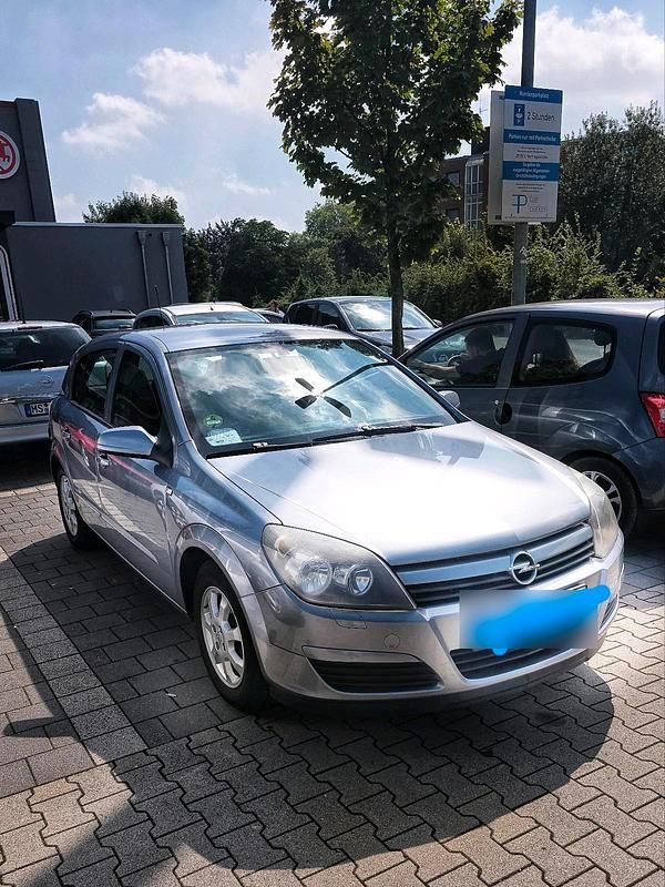 Blau Gebraucht 2006 Opel Astra Limousine | 1.500 € - Bild 1/4