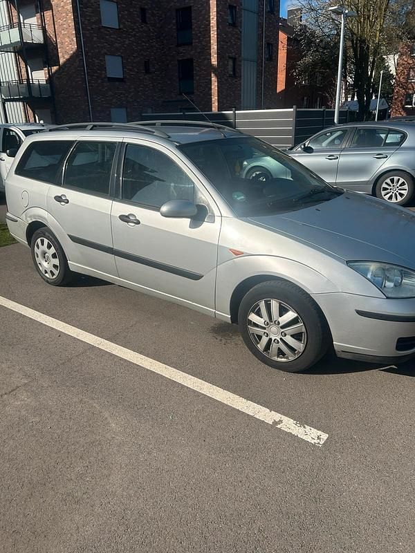 Second-hand Ford Focus 90 CP (66 kW) 2004 Gri Break