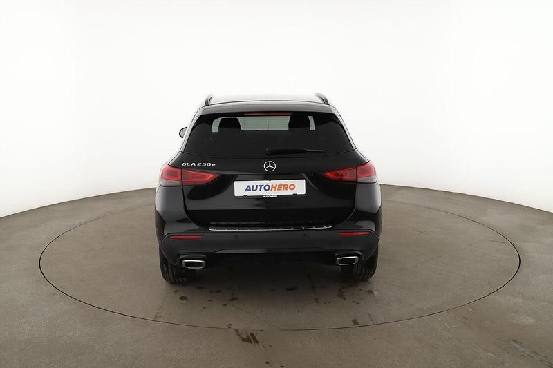 Gebraucht Mercedes GLA250 Progressive 163 PS (119 kW) 2020 Schwarz SUV