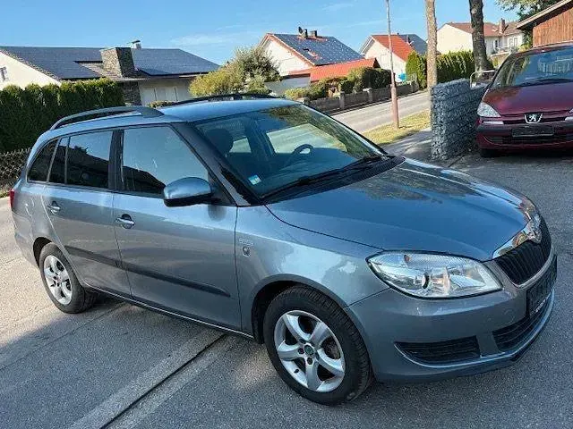 Gebraucht Skoda Fabia Family 105 PS (77 kW) 2012 Grau Kombi