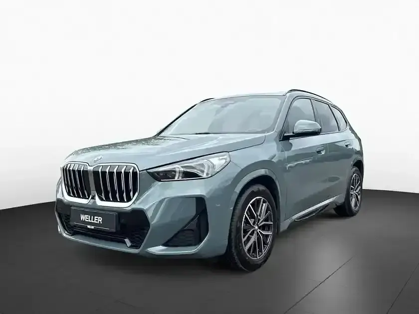 Gebraucht BMW X1 Performance 204 PS (150 kW) 2023 Cape york grün (grün) SUV