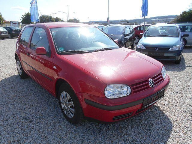 Używany VW Golf IV Edition 101 KM (74 kW) 2000 Czerwony Sedan/Limuzyna