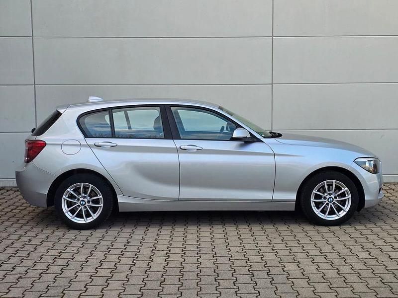 Używany BMW 118 Performance 143 KM (105 kW) 2012 Srebrny Hatchback