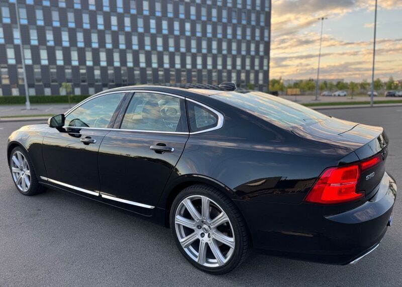 Gebraucht Volvo S90 Inscription 321 PS (236 kW) 2017 Schwarz Limousine