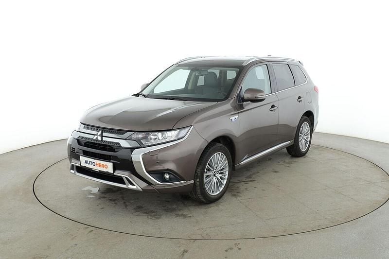 Gebraucht Mitsubishi Outlander P-HEV 82 PS (60 kW) 2019 Braun SUV